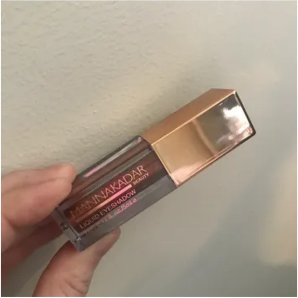 NIB MANNA KHADAR Liquid Eyeshadow